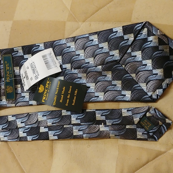 Principe Italian silk necktie hand sewn. - Picture 3 of 4